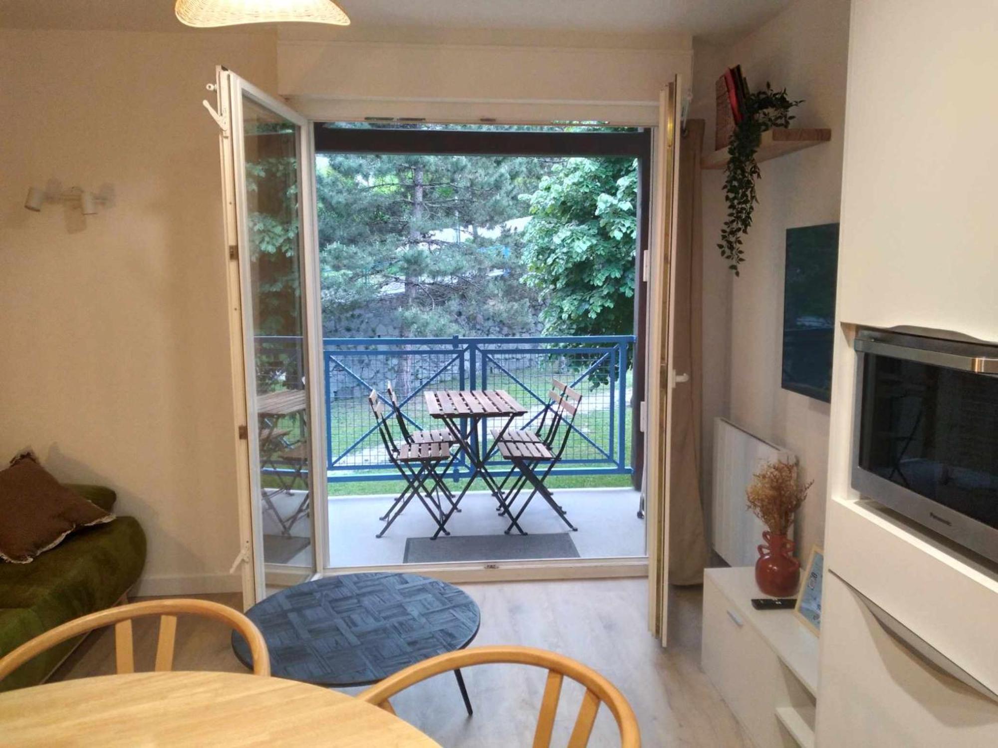 Duplex Lumineux - 40M2 - 2 Chambres - Balcon Terrasse - Parking - Entierement Renove En Mai 2024 Cauterets Εξωτερικό φωτογραφία
